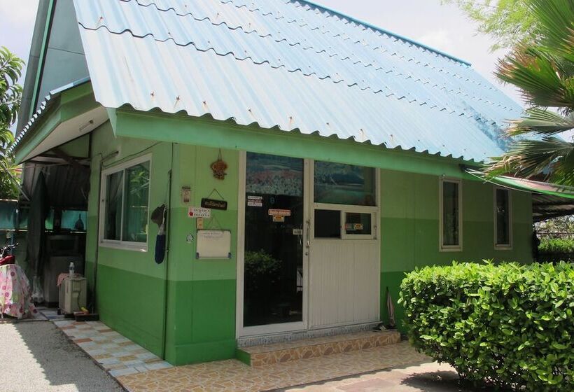 酒店 The Green Resort Sri Racha