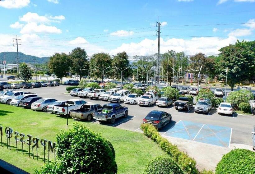 酒店 The Impress Nan