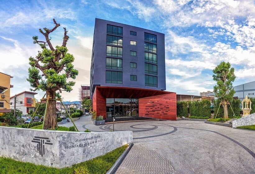 Отель Ton Aoi Grand