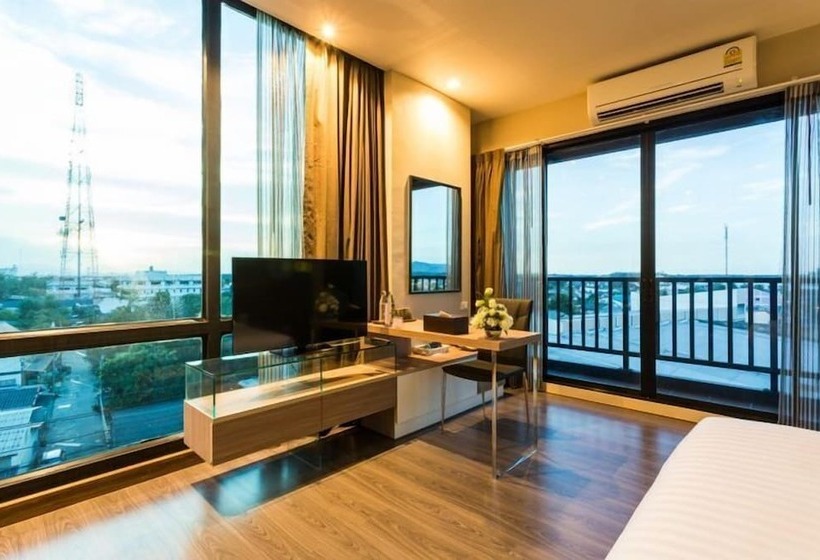 Отель Ton Aoi Grand