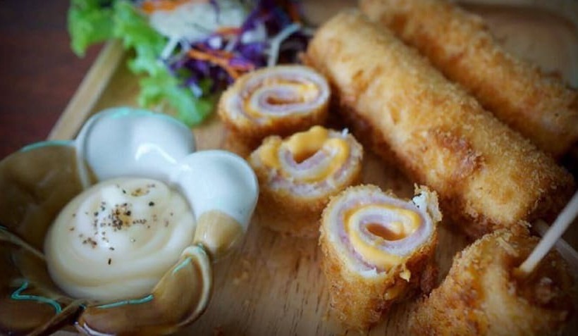 בית מלון כפרי Tonaor On The Beach Resort&restaurant