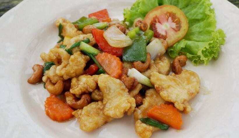 בית מלון כפרי Tonaor On The Beach Resort&restaurant