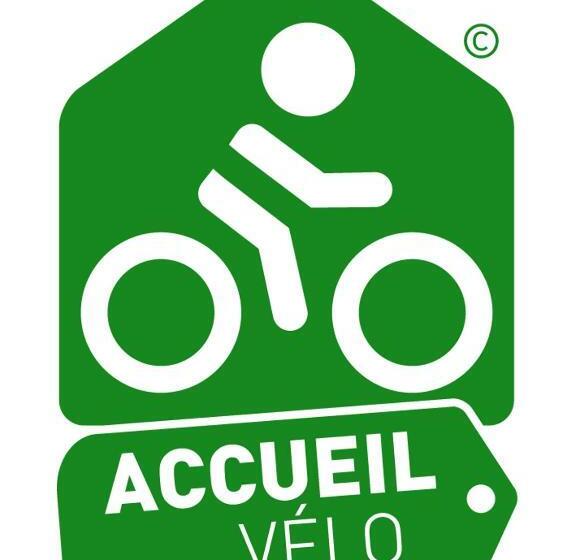 Le Clos Du Square   Climatisé