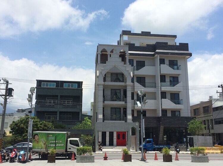 پانسیون Angel Wings Inn