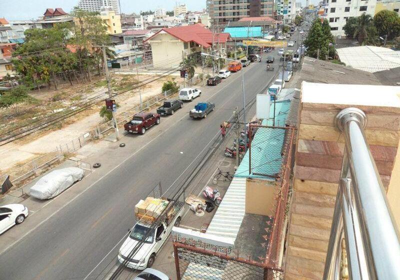 Pensão Bann Lom Le Guest House