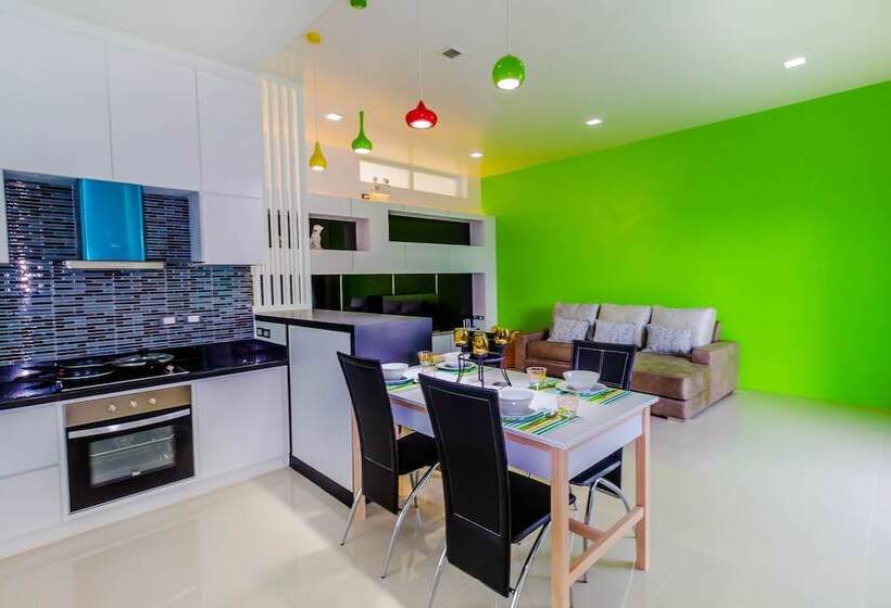 Пансион Chalong Hill Tropical Garden Homes