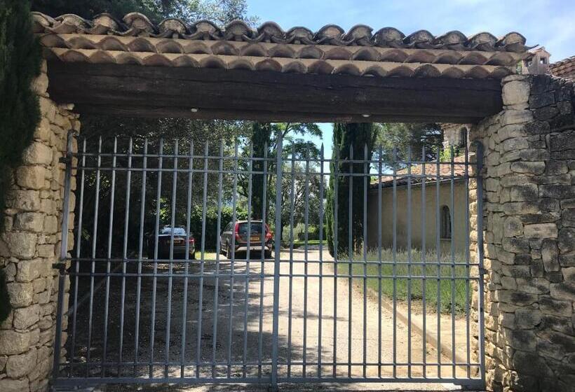 Пансион Gites La Tulisse à Vaison La Romaine