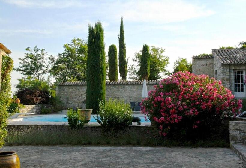 Пансион Gites La Tulisse à Vaison La Romaine