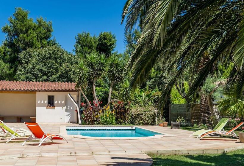 פנסיון Mas Picton