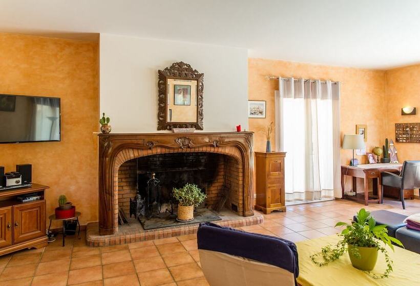 פנסיון Mas Picton