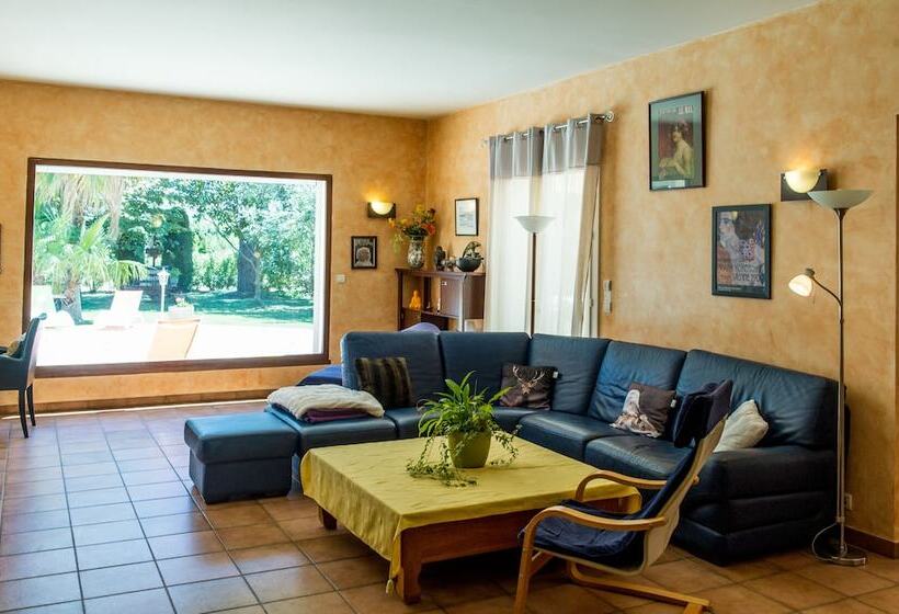 פנסיון Mas Picton