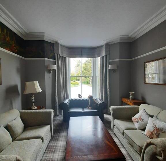 膳宿费 No 45, Ballater