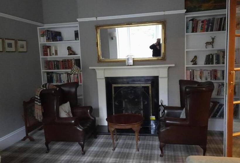 ペンション No 45, Ballater