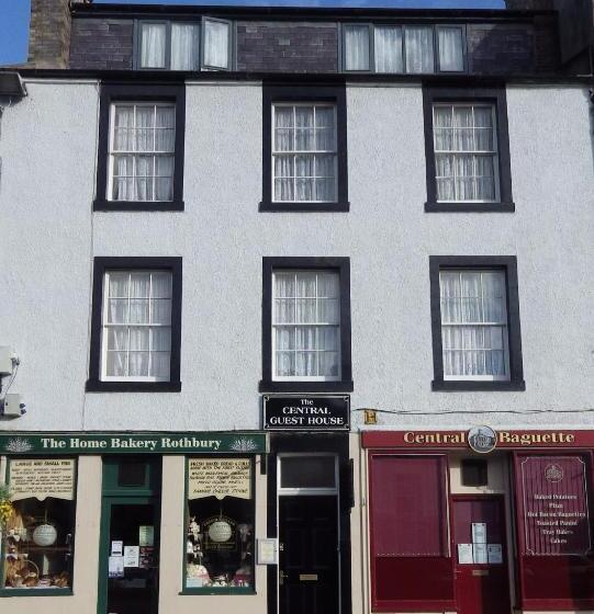 ペンション The Central Guesthouse