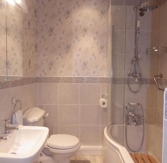 ペンション The Central Guesthouse