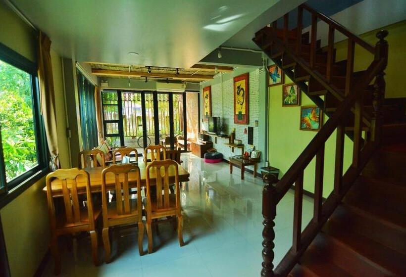 The Corner S Unique House