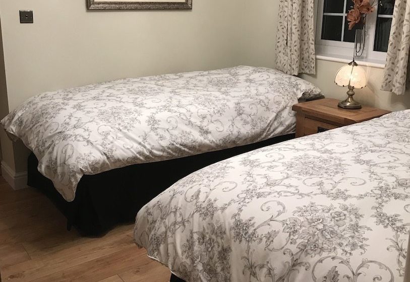 The Lodge Bed And Breakfast