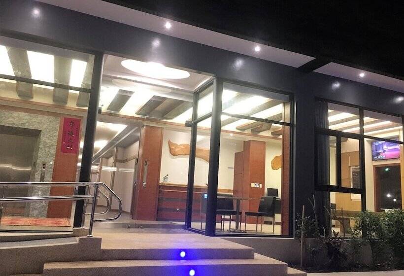 Wei Feng Exquisite Motel Pintung Branch