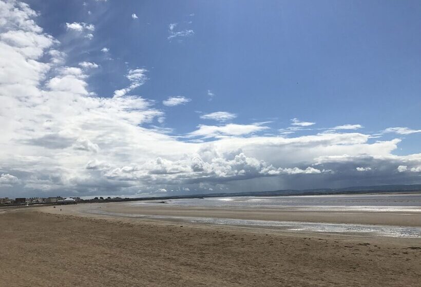 צימר Cheriton Lodge