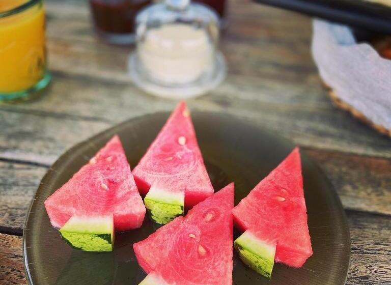 ベッドアンドブレックファースト Lou Candelou