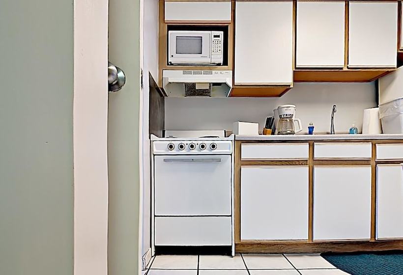 Boardwalk Oceanfront Towers By Myrtle Beach Vr