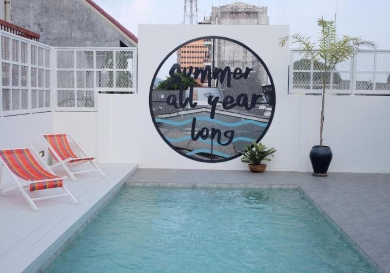 Borbaboom Phuket Poshtel & Hostel