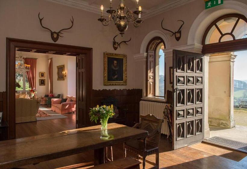 Hall Bed & Breakfast