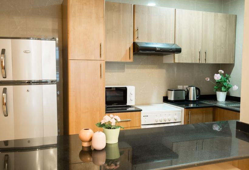 Higuests Vacation Homes  Marina Crown