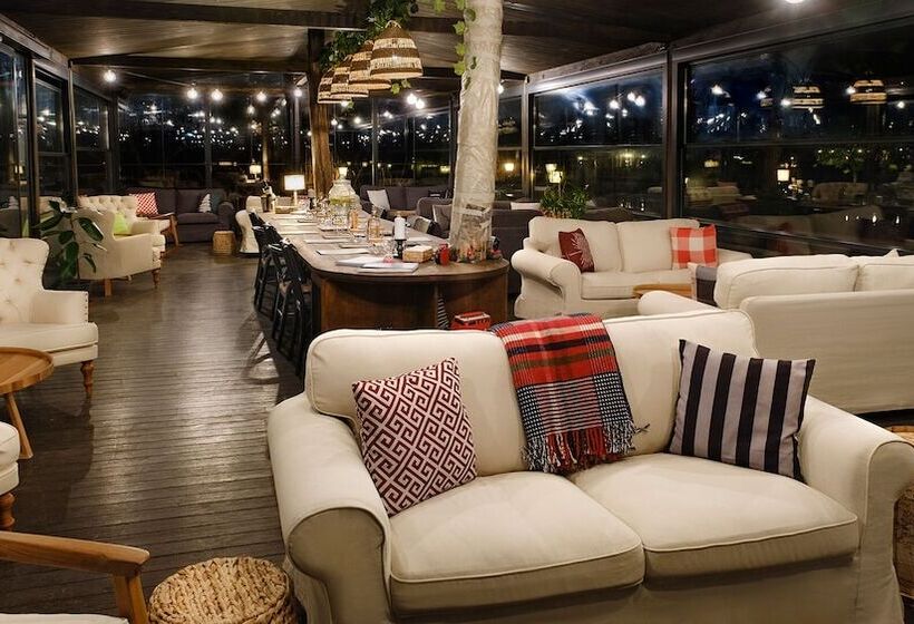 פונדק Mata Butik