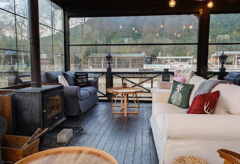 פונדק Mata Butik