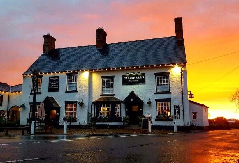 فندق فئة نجمة واحدة The Carden Arms