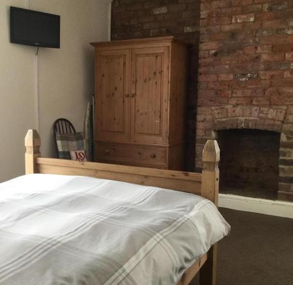 פונדק The Huntsman