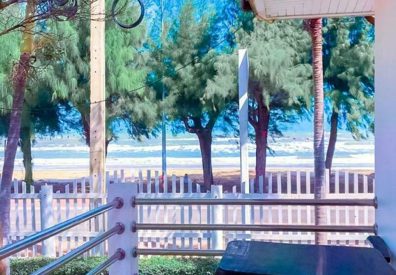 בית מלון כפרי Baan Golden Resort & Residences