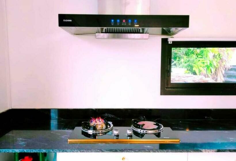 בית מלון כפרי Baan Golden Resort & Residences