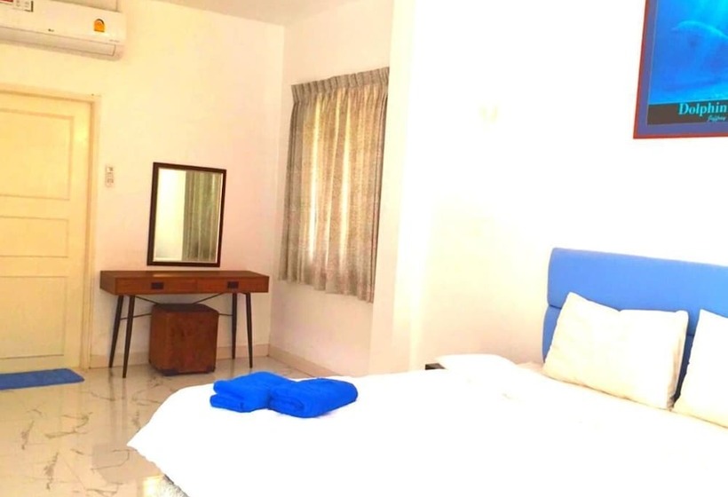 בית מלון כפרי Baan Golden Resort & Residences