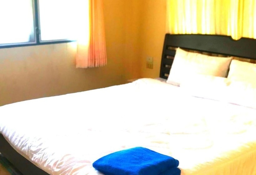 בית מלון כפרי Baan Golden Resort & Residences