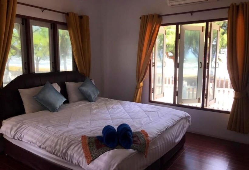 בית מלון כפרי Baan Golden Resort & Residences