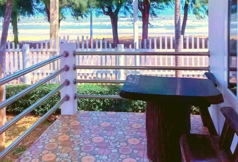 בית מלון כפרי Baan Golden Resort & Residences