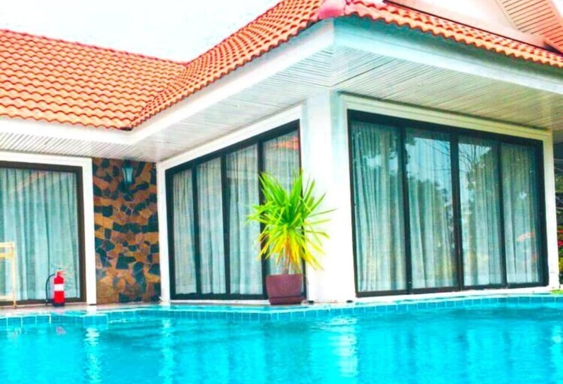 בית מלון כפרי Baan Golden Resort & Residences