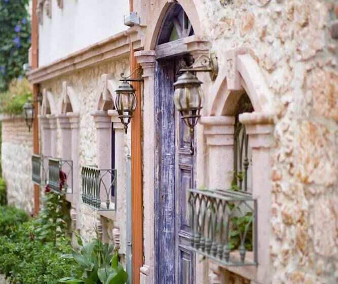 ホテル Cavlihane 1885