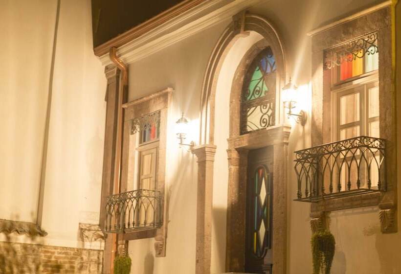 ホテル Cavlihane 1885