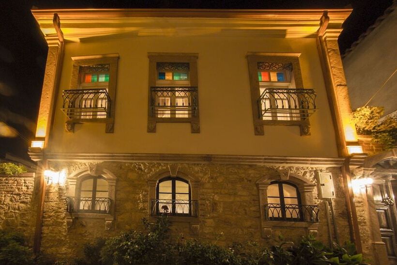 ホテル Cavlihane 1885