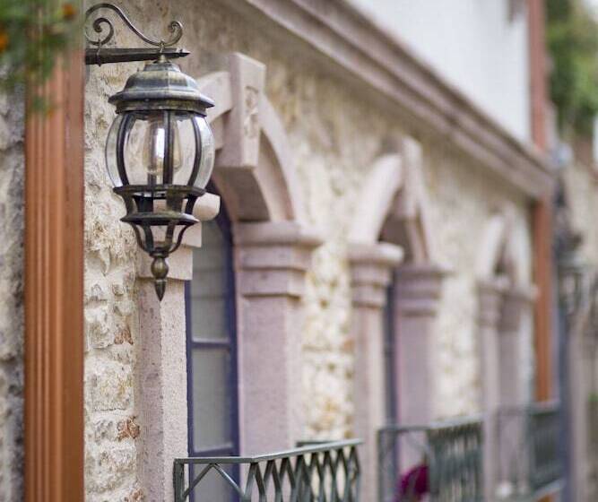 ホテル Cavlihane 1885