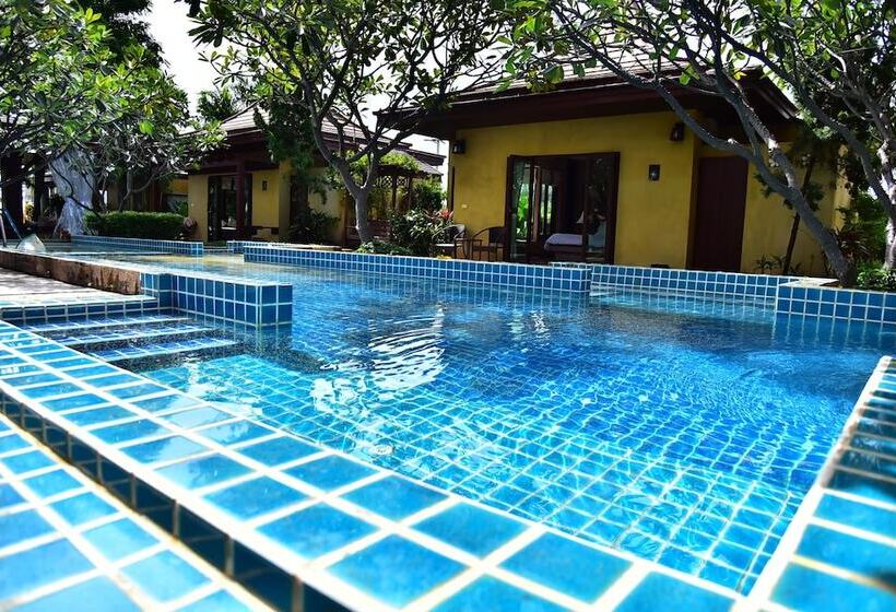 בית מלון כפרי Chaan Mai Hom