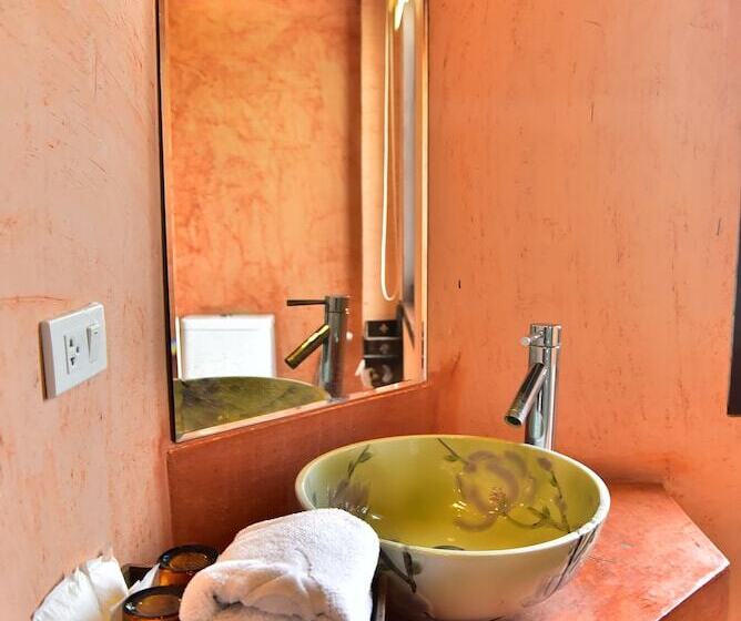 בית מלון כפרי Chaan Mai Hom