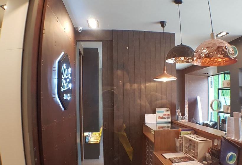 Отель Dent Station Stylish Residence