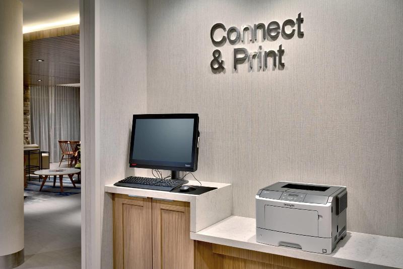 هتل Fairfield Inn & Suites By Marriott Fort Smith