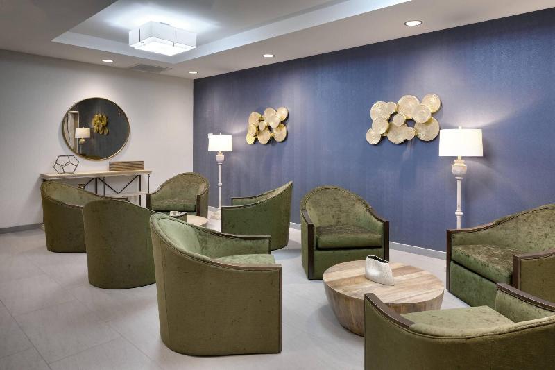 هتل Fairfield Inn & Suites By Marriott Fort Smith