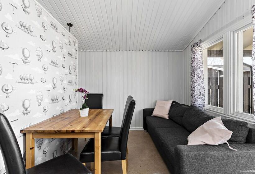 호텔 First Camp Ekuddenmariestad