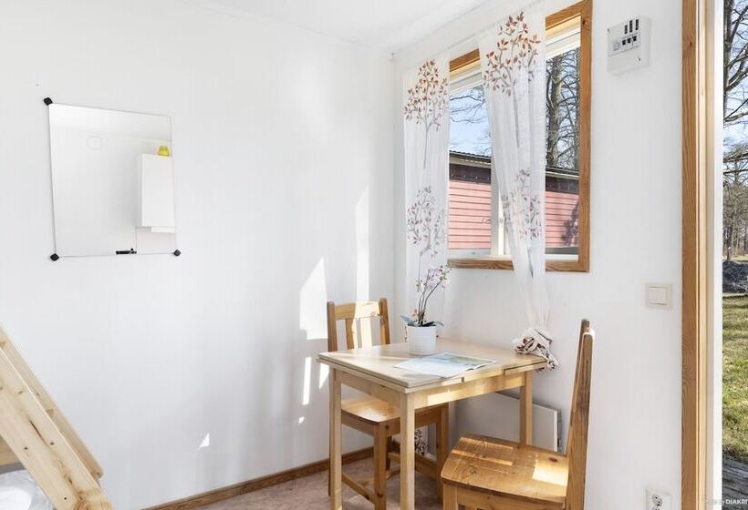 호텔 First Camp Ekuddenmariestad